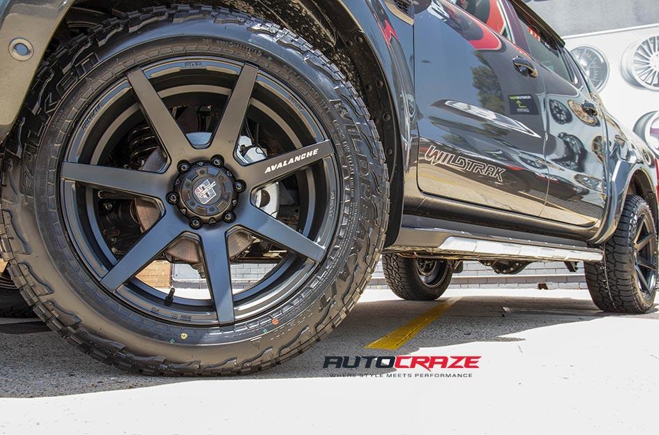 FORD RANGER AVALANCHE MACHINED FACE MATTE BLACK DARK TINT